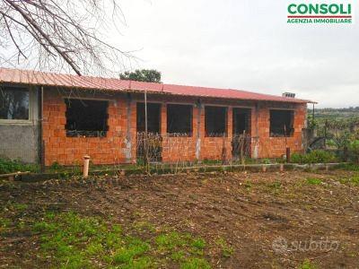 Rustico con terreno a Fiumefreddo - Vista 5