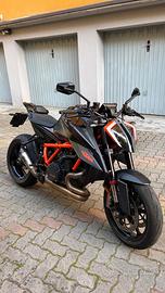 KTM 1290 Super Duke R