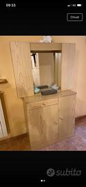 Mobiletto bagno con specchiera