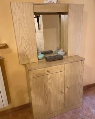 Mobiletto bagno con specchiera