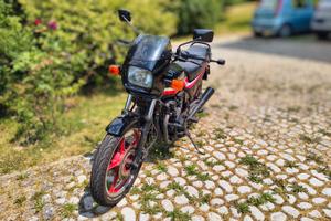 gpz 550 1983 - con due set di carene complete
