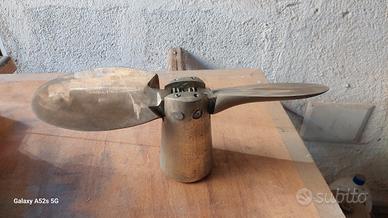 elica 2 pale abbattibili 18x16 diametro asse 30 