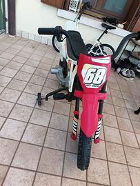 Moto elettrica bambino