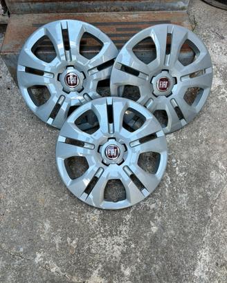 Set 3 copricerchi originali Fiat Talento 16”