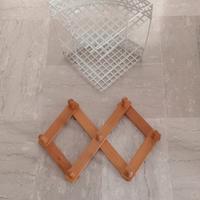 vari oggetti per la casa 