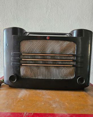 Radio d'epoca "Philips" anni 37/38 in Bachelite