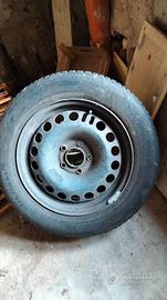 Kit 4 cerchi in ferro da 16 "con gomme invernali