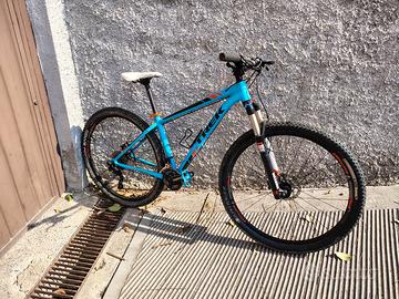 TREK x caliber 8