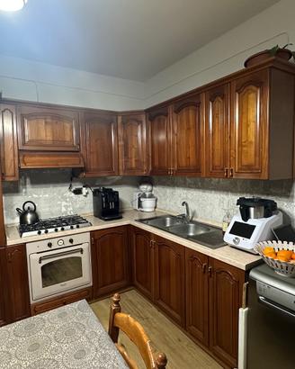 Cucina in legno massello