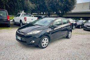 FORD FIESTA - UNICO PROPRIETARIO - TITANIUM