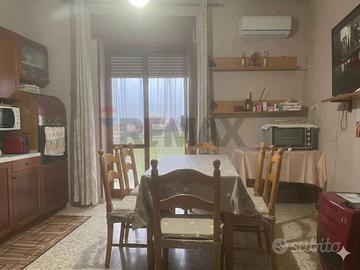 Ampio Appartamento Crispano