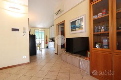 3 LOCALI A TORTORETO