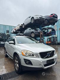 VOLVO XC60 2.4 GASOLIO ANNO 2009 DISPONIBILE PER R