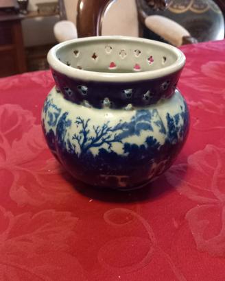 Pot-pourri porcellana Victorian Ware Iristone