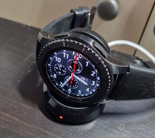 samsung gear s3 frontiera smartwatch