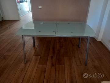 tavolo in vetro 