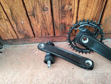 Guarnitura monocroma