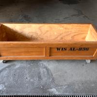 Cassa in legno multistrato con ruote