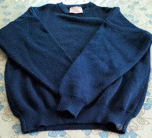 Pantaloni e maglione