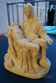 Scultura la pietà di Michelangelo 