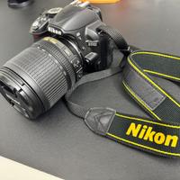 Reflex Nikon D3100 + 18‑105 VR + SD 32GB + Flash