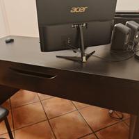 scrivania, poltrona e sedie ufficio