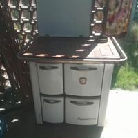 Vecchia stufa in ghisa