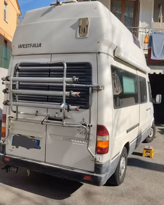 Mercedes-benz MERCEDES SPRINTER 312 JAMES COOK WES