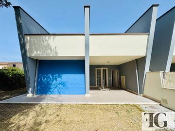 Appartamento di 80 m² con 3 locali a Anzio