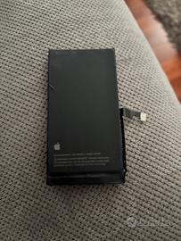 Batteria originale iPhone 15