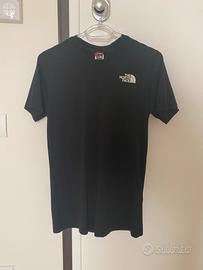 T-shirt North Face nera