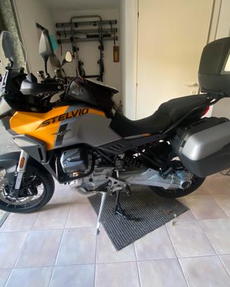 Guzzi stelvio1200