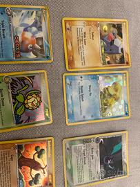 Figurine Pokemon 10 carte piccolo segno sul retro