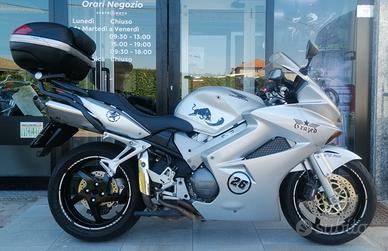 Honda VFR 800 V TECH