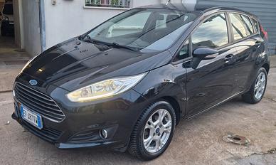 Ford Fiesta 1.4 5 porte Bz.- GPL Titanium