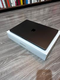 MacBook Pro M3 pro 16"