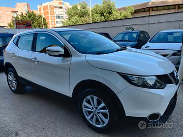 Nissan Qashqai 1.5 Diesel FULL