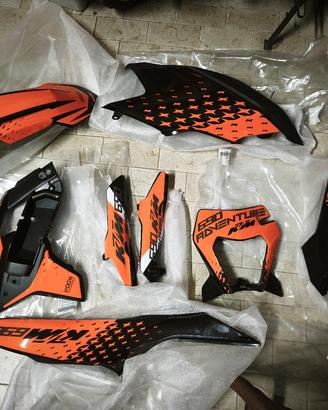 plastiche KTM 690