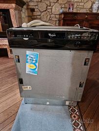 lavastoviglie whirlpool semincasso ADG975
