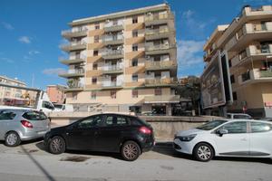 VIA OGLIASTRI - 3 locali in zona servita