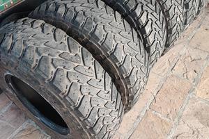 Toyo open country 255 85 16 