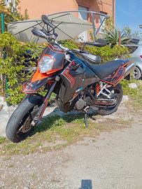 KTM 950