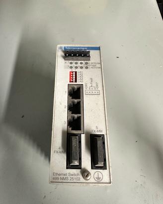 Switch Ethernet shneider electric 499NMS25102