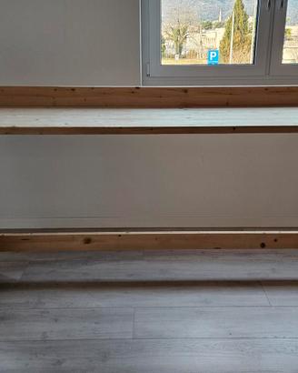 Tavolo "banco" per DJ