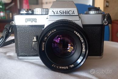 Fotocamera reflex Yashica FR, a pellicola