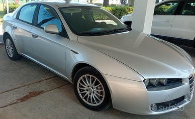 Alfa Romeo 159