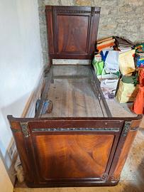 Letto antico in ferro