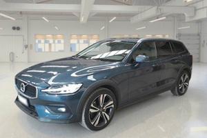VOLVO V60 CC (2018-2024) V60 Cross Country B5 A...