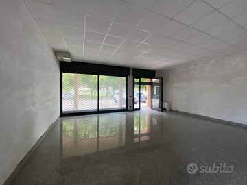 Rif.2460CA31720| negozio rottofreno