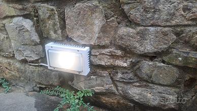 luce da esterno a parete